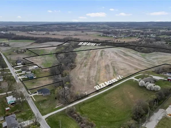 Wellington St, Richmond, MO 64085