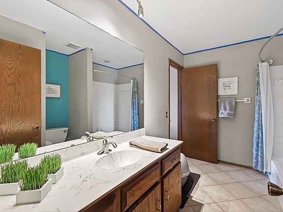 2nd image of 8266 Cypress Ln
