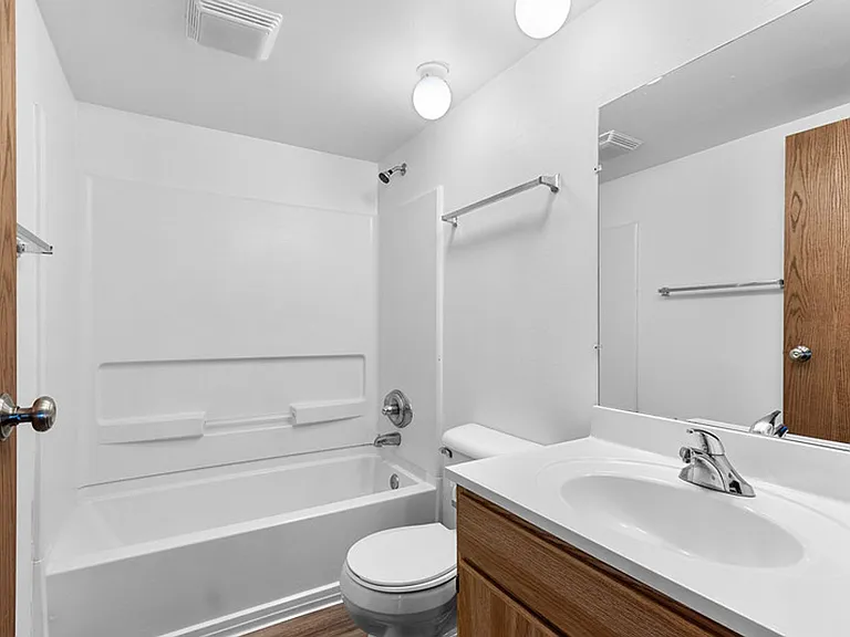Woodfield Circle — Photo 16