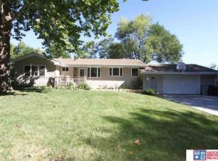 5320 Lowell Ave, Lincoln, NE 68506