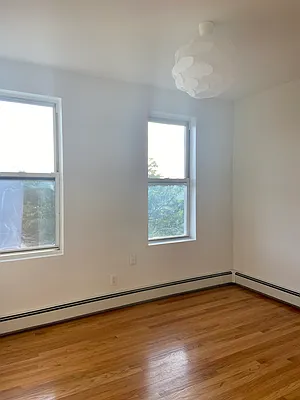 Rented by LDMI Realty Group LLC | media 30