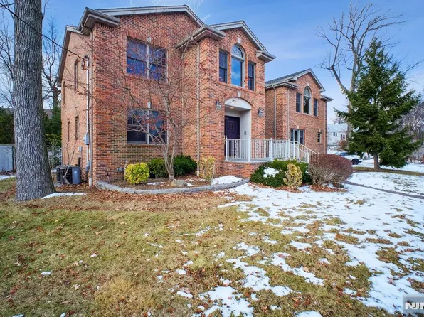 1165 Palisade Ave, Fort Lee, NJ 07024
