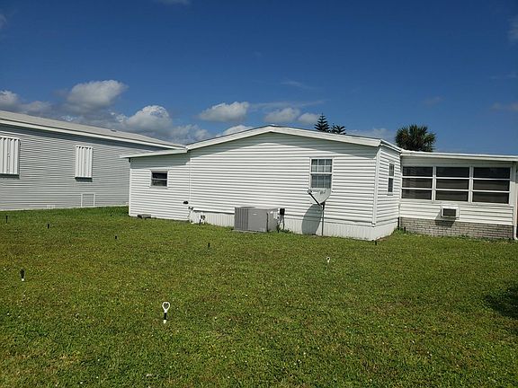 4th image of 133 Harborhill Dr