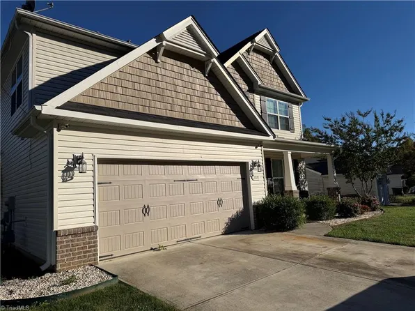 2008 Briar Run Dr, Greensboro, NC 27405