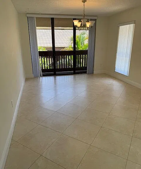 9256 Sabal Ridge Cir #D — Photo 4