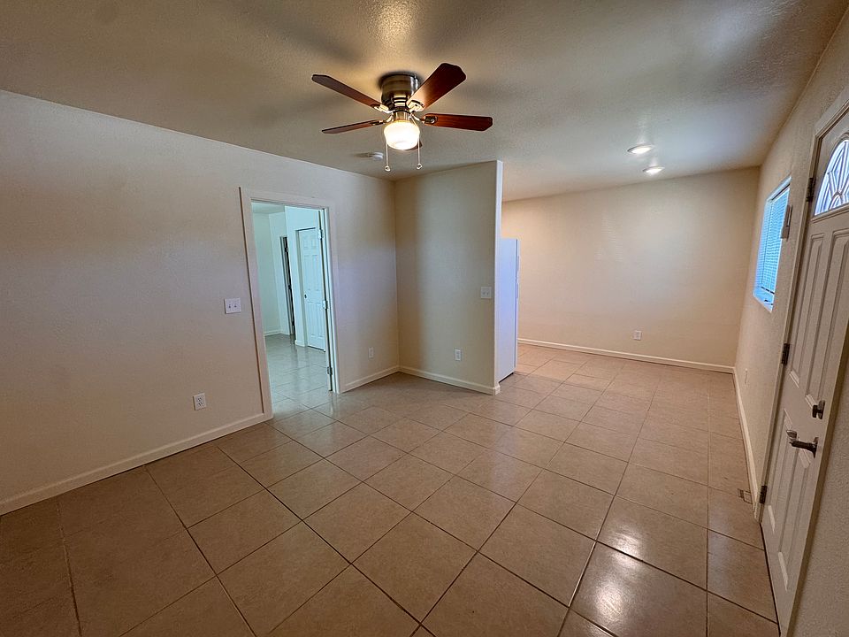 1st image of 1001 Elledge Dr #5