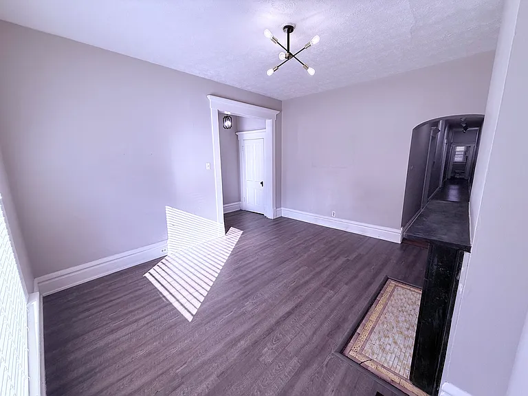 248 S 18th St — Photo 10