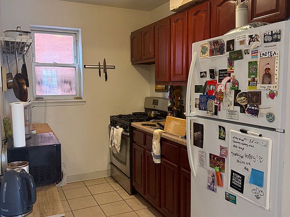 4th image of 1402 Bedford Ave APT 2