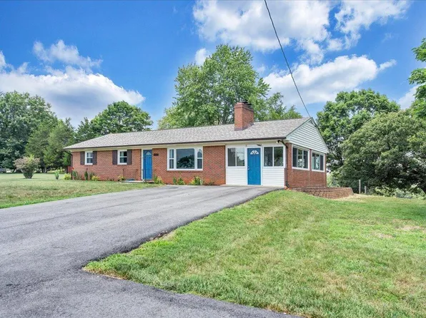 2026 Mayfield Dr, Roanoke, VA 24014