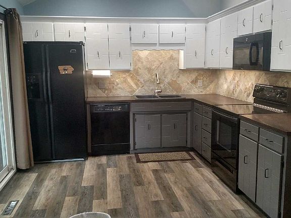 2nd image of 2712 N 126th Avenue Cir