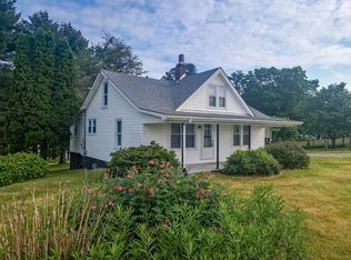 450 Edmonds Rd, Galax, VA 24333