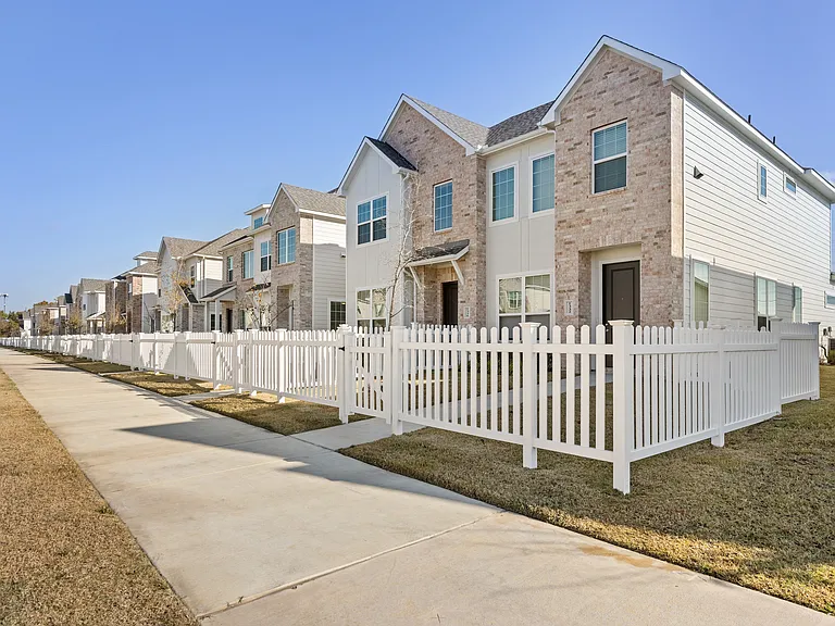 Exterior Townhome Unit - New Home