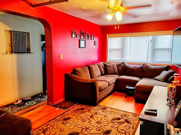3rd image of 102-12 188th St