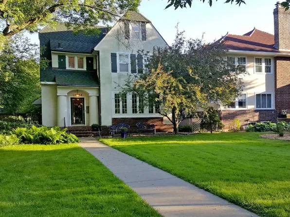 1838 Summit Ave, Saint Paul, MN 55105