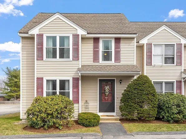 10 Cottage St Unit J, Pepperell, MA 01463