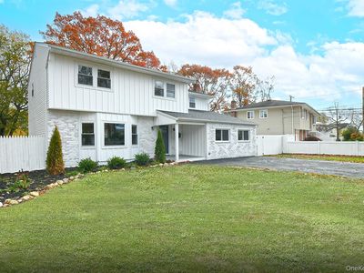 11 Cayuga Avenue, Deer Park, NY, 11729