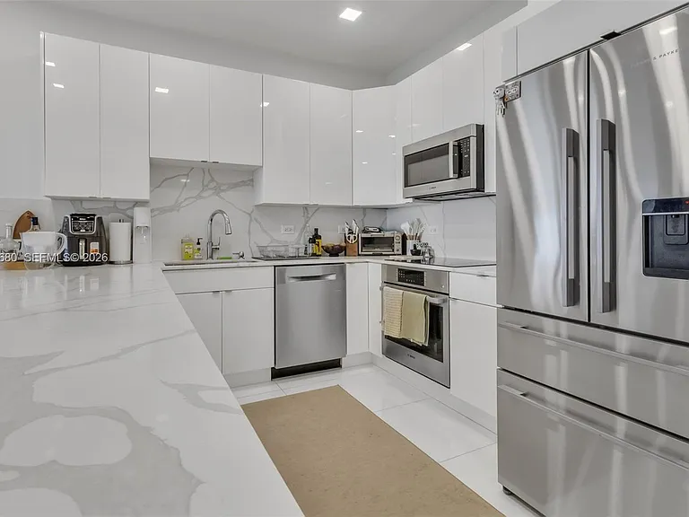 5701 Collins Ave #Penthouse 08 — Photo 8
