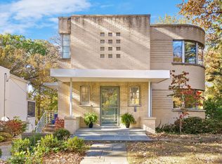 536 N Edgewood Ave, La Grange Park, IL 60526