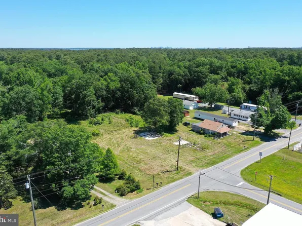 11843 & 11845 Grays Corner Rd, Berlin, MD 21811