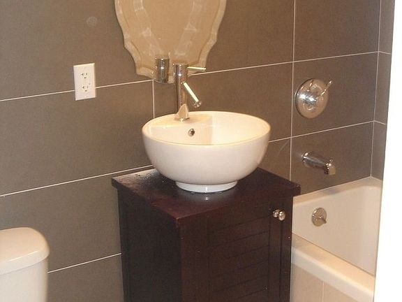 3rd image of 149 Wilson Ave APT 4R