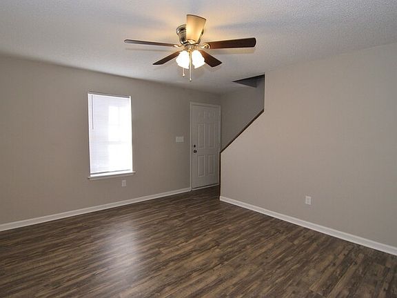 3rd image of 128 Chalet North Ct #134