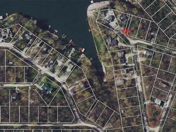 77 Fascination Ln, Linn Valley, KS 66040