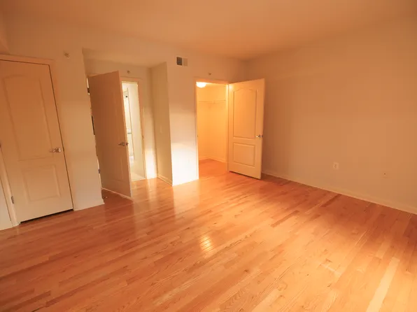 39 Greene Street image 8 of 15