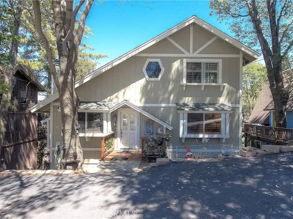 24896 Matterhorn Ct, Crestline, CA 92325