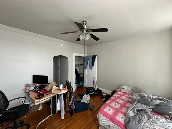 228 W McMillan St APT 6, Cincinnati, OH 45219