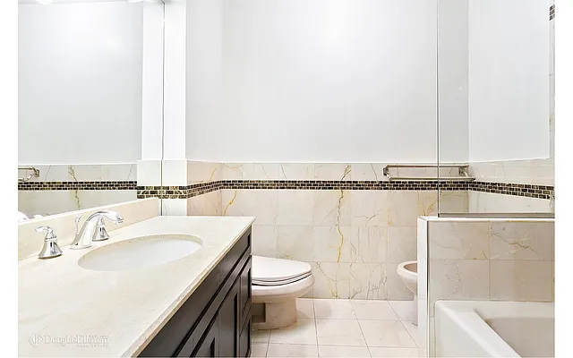 Rented by Douglas Elliman | media 4