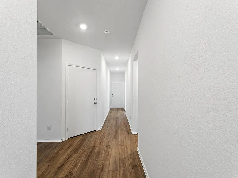 271 Alamito Ave — Photo 3