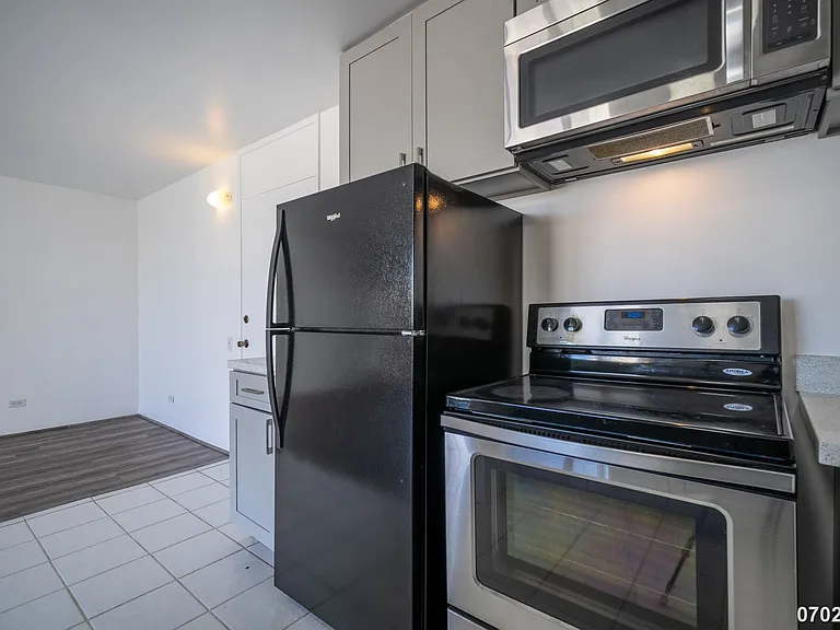 754 Ekela Ave #608 — Photo 10