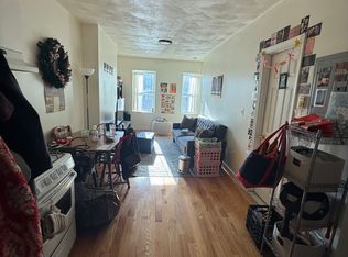 37 Cooper St #303, Boston, MA 02113