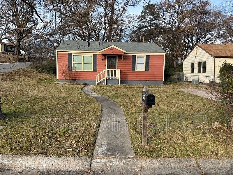 1st image of 4512 Grand Ave