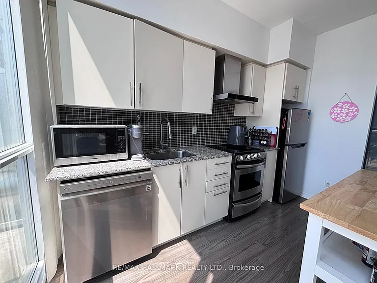 352 Front St W #Penthouse 03 — Photo 13