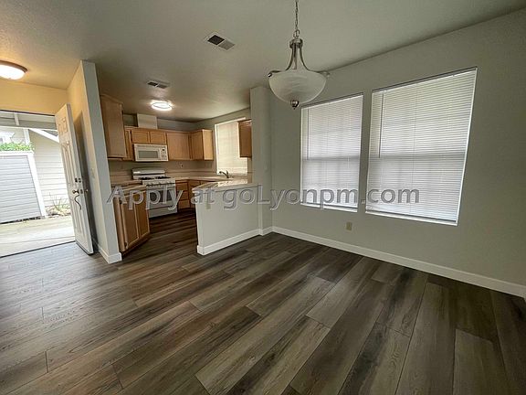 4th image of 316 Baird Dr