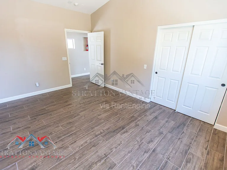 38414 N 12th St — Photo 43