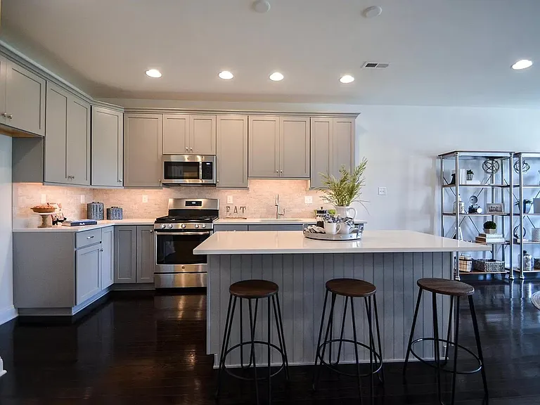 133 Woodwinds Dr — Photo 5