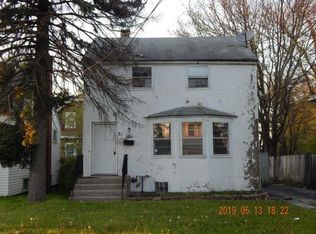 31 E 152nd St, Harvey, IL 60426