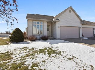 105 Labrador Ln, Downs, IL 61736