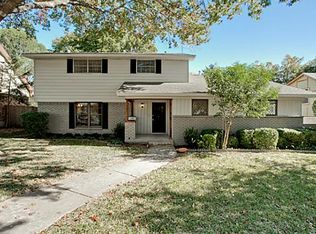 9356 Springwater Dr, Dallas, TX 75228