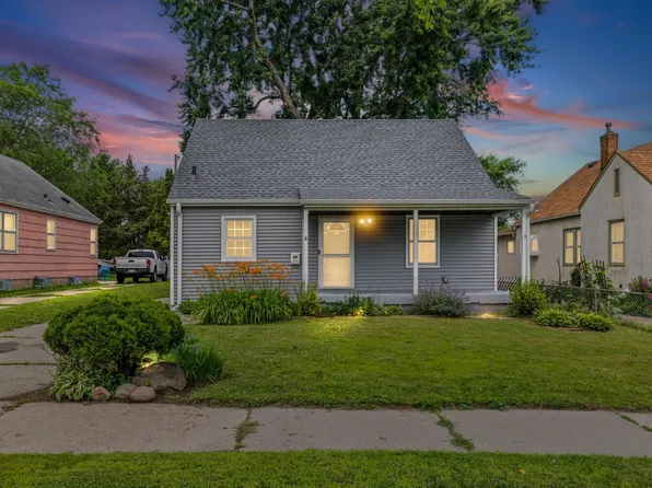 1125 Farrington St, Saint Paul, MN 55117