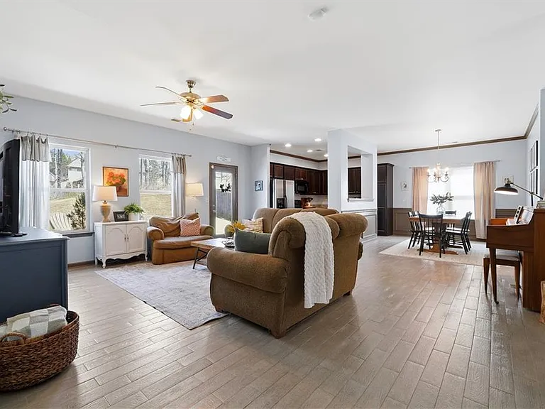 3345 Ivey Ridge Rd — Photo 3