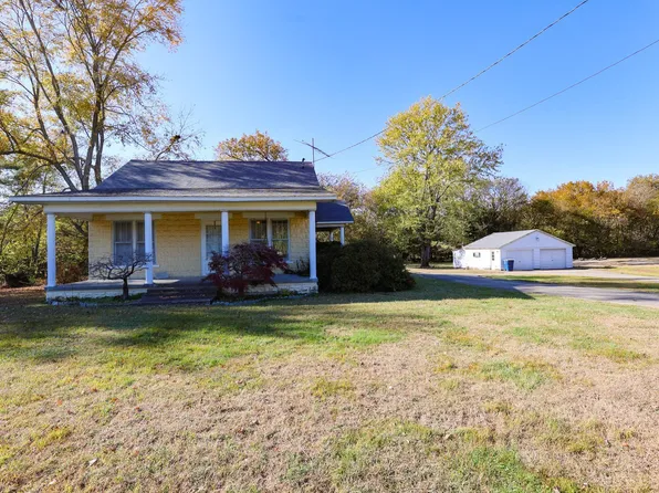 5545 Metropolis Lake Rd, West Paducah, KY 42086