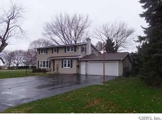 107 Juniper Ln, Syracuse, NY 13219