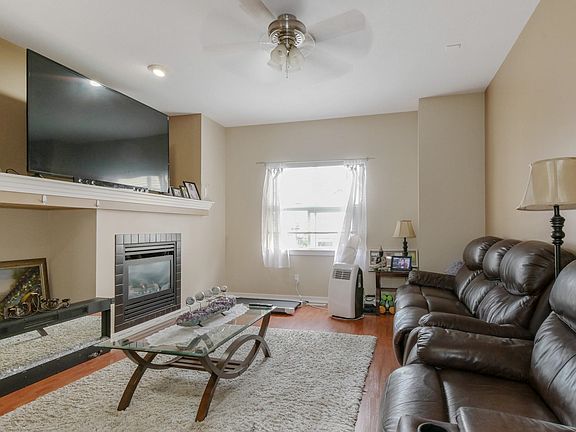 4th image of 12677 63rd Ave #50