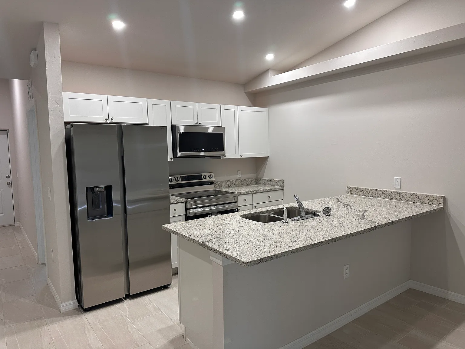 1202 NE 15TH LN — Photo 2