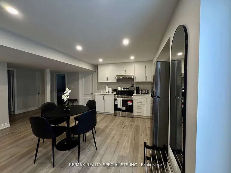 3137 Gladish Grv #BASEMENT — Photo 5