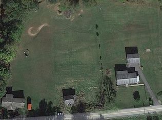 1943 Colfax Rd, Fairmont, WV 26554