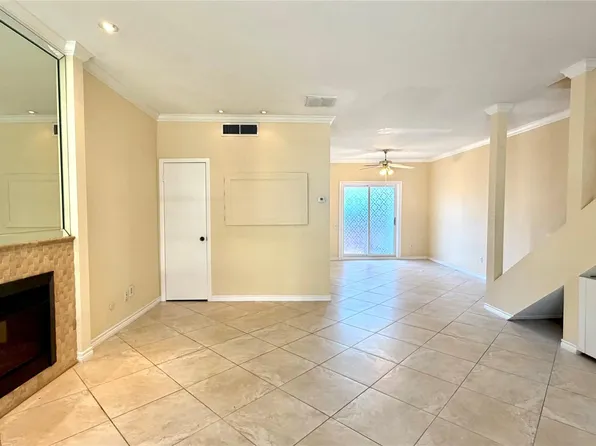 11710 Southlake Dr Unit 16, Houston, TX 77077